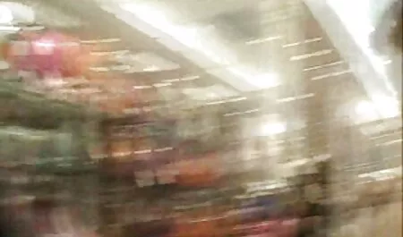Chica de piel oscura cedió en el amateur porn latino hotel.