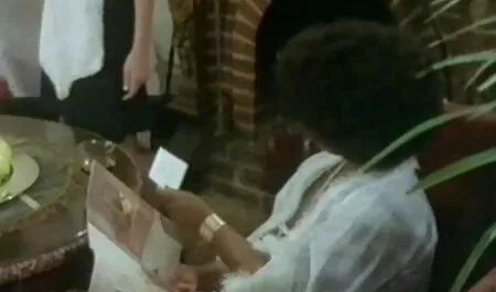 Su culo anal en español latino en el vestido como un gigante