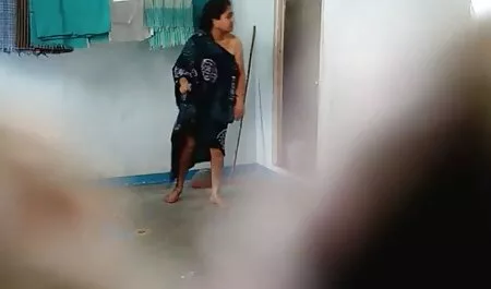 Latina follando audio latino caliente por detrás.