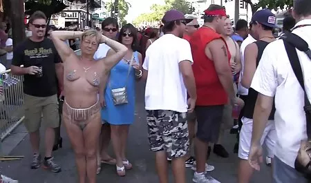 Nerd cada mano. video porno amateur latino