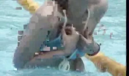Masturbación en el videos xxx latino sofá.