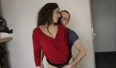 Follar video xxx latino con adultos.