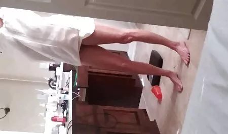 Hermoso cabello en sexo en español latino la habitación.
