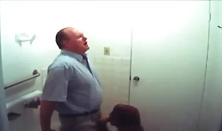 Ama de casa dedos su coño que es peludo en la videos caseros xxx latinos cocina