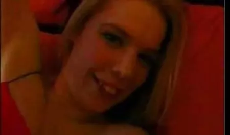 Vestido ruso de un amateur porn latino joven, y hacerle sentir