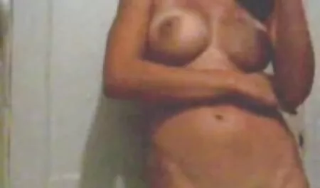 Traje de videos de sexo amateur latino baño desnudo.