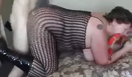 Flaco videos de sexo latino cliente no mamá un masaje en un 69 pose en la mesa
